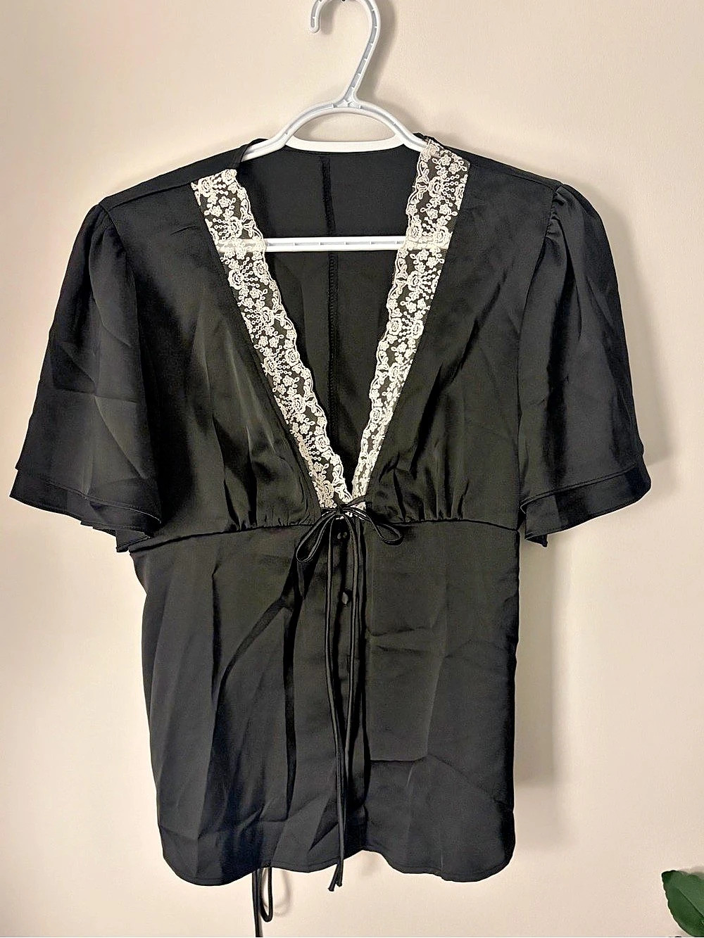 Babydoll satin lacey black top with tie waist
